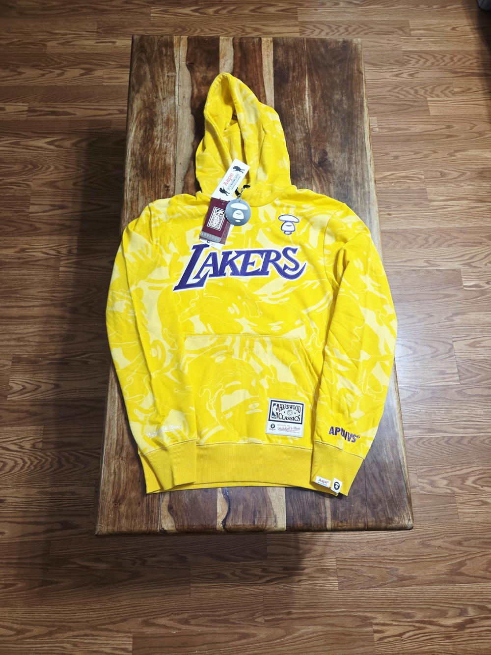 Aape/Mitchell & Ness/Lakers  Pullover Hoodie